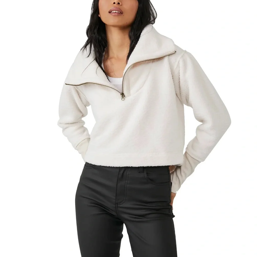 Free People Poppy Fleece Cropped Pullover Sweater in Champagne Dreams